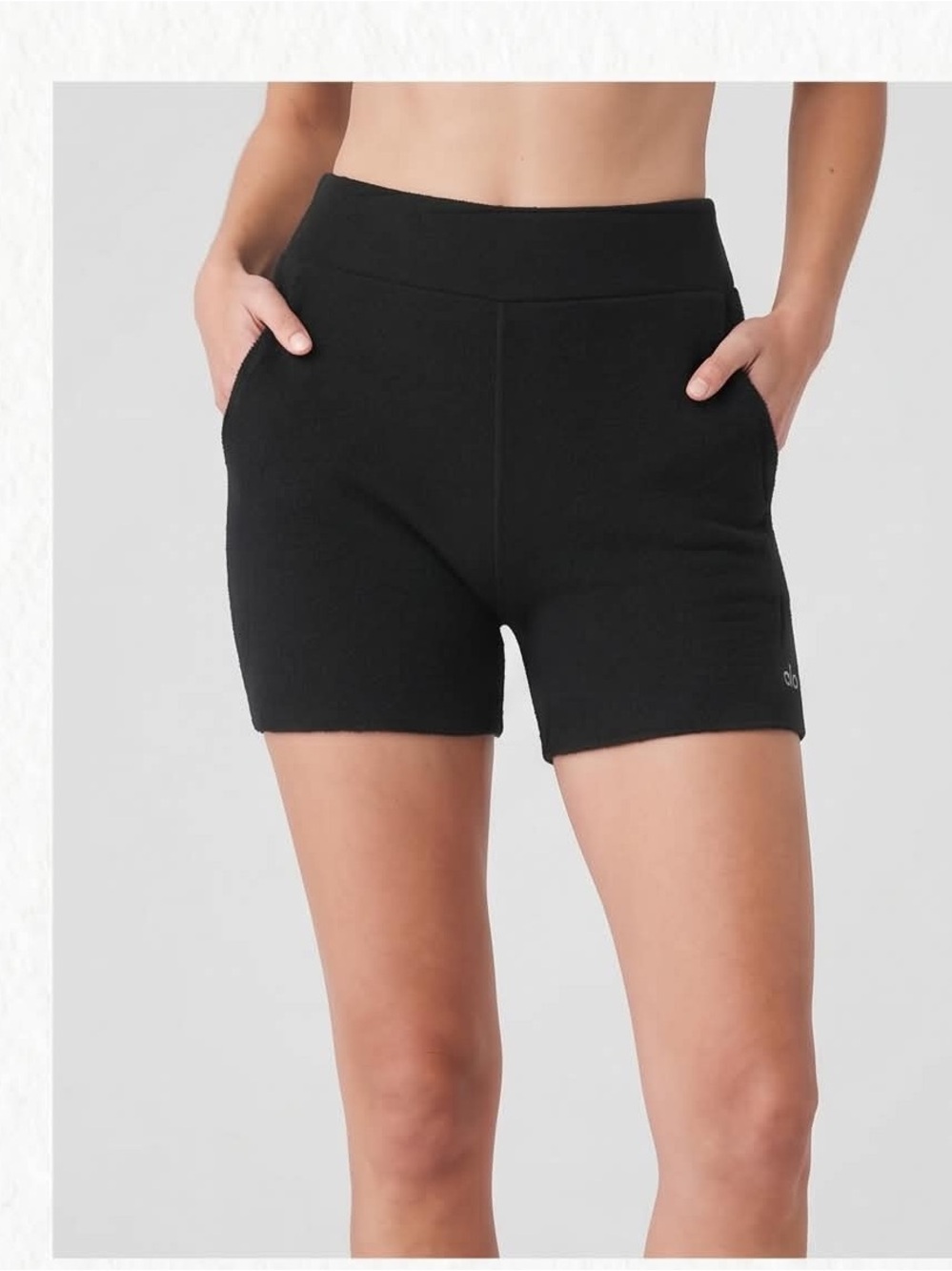 BNWT ALO Yoga Black High-Rise Short